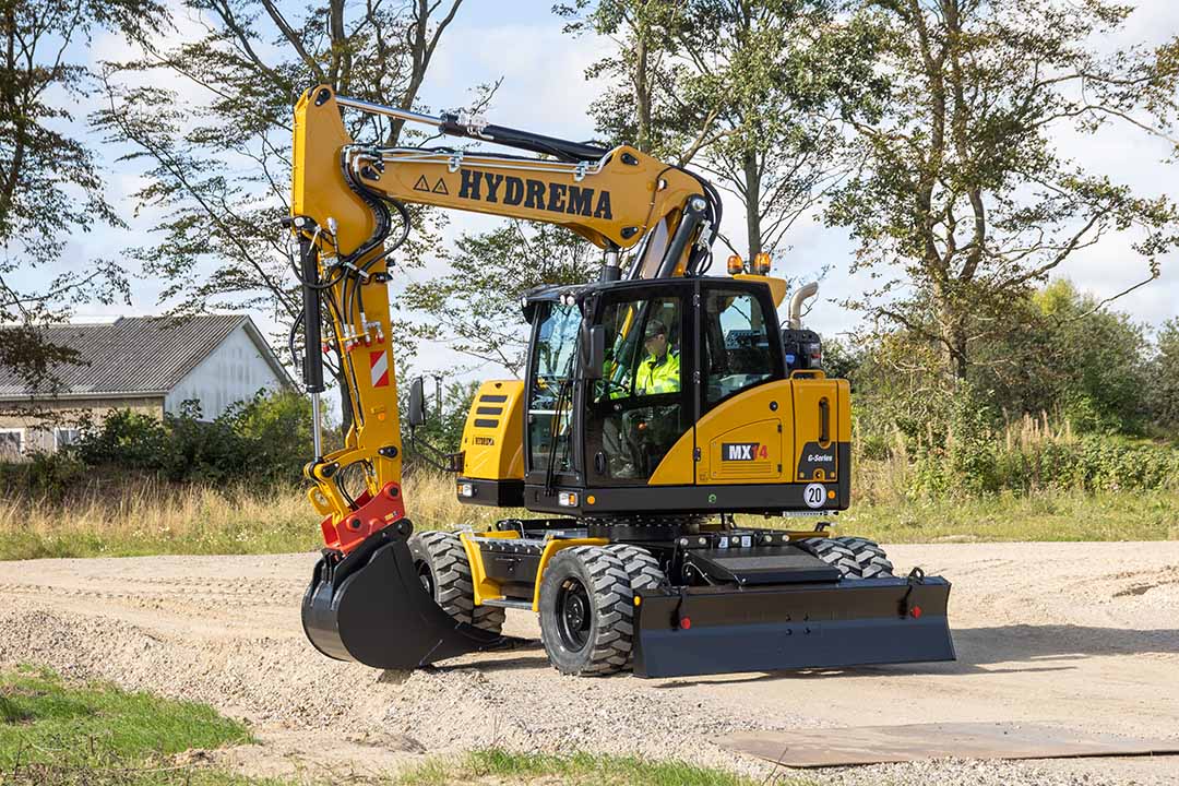 MX14G Left Side View Compact